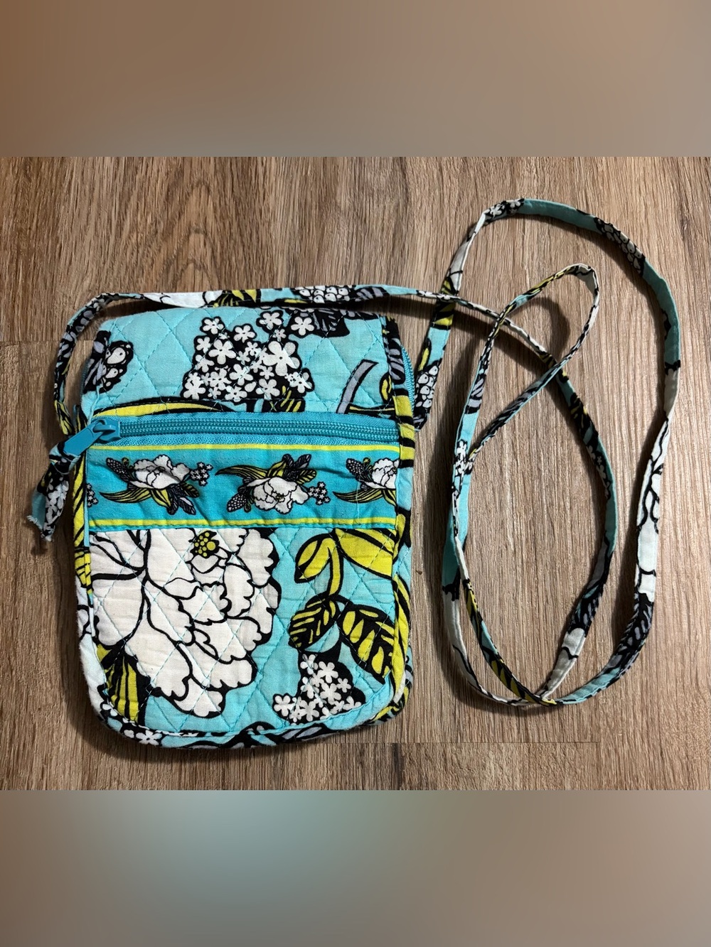 Turquoise Floral Quilted Crossbody Bag - Brand Unknown